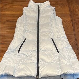 Anorak Glacier Blue Long Puffer Vest, size extra small, NWT